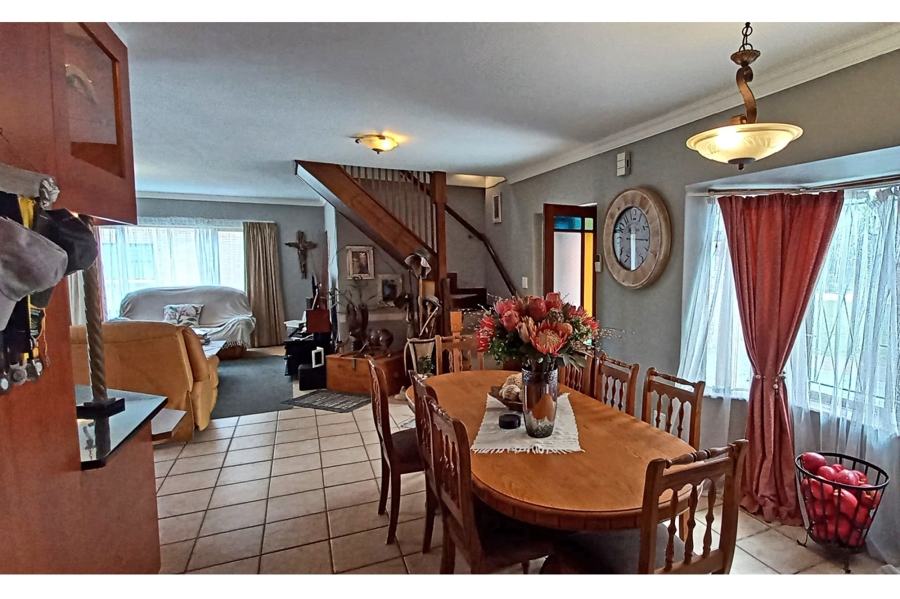 2 Bedroom Property for Sale in Hersham Western Cape